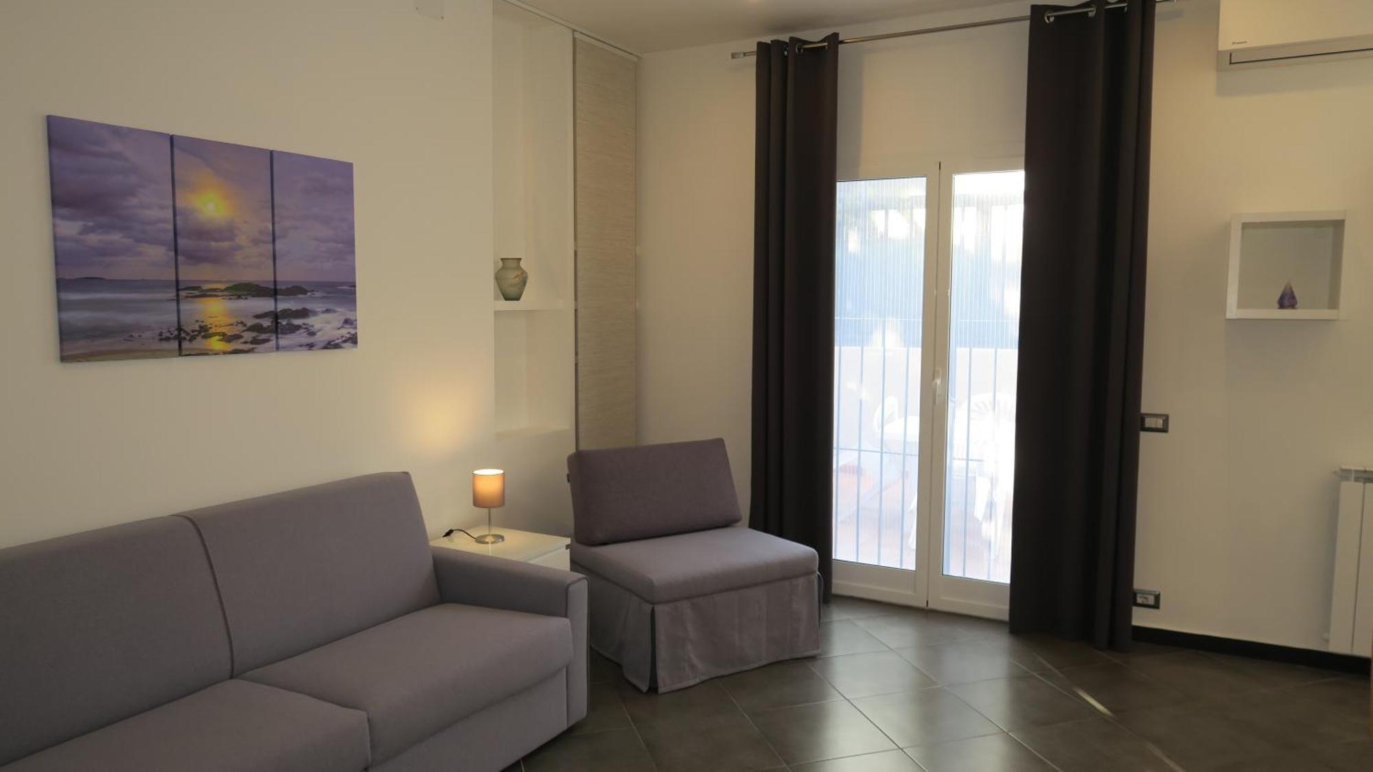 Karina, To The Beach With Terrace And Private Parking 萨沃纳 外观 照片